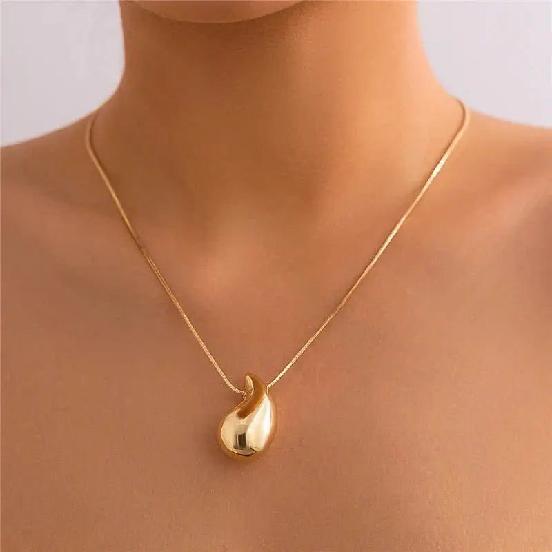 Simple Creative V-shaped Necklace For Women Flat Snake Chain Choker - Blade & Thread