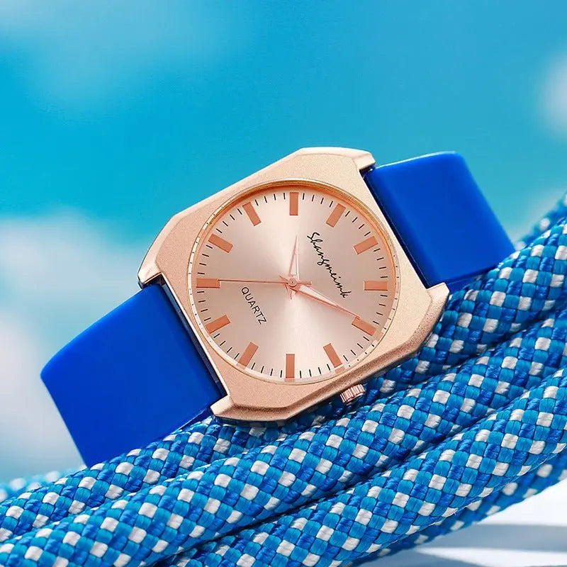 Simple, square quartz silicone watch with a stylish silicone strap - Blade & Thread