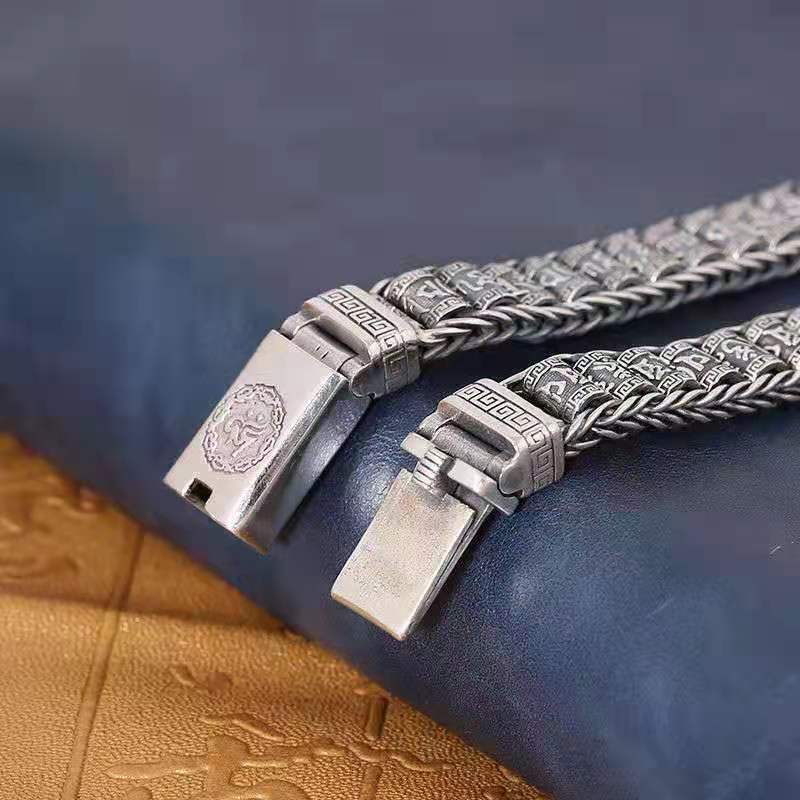 Six-character mantra roller bracelet - Blade & Thread