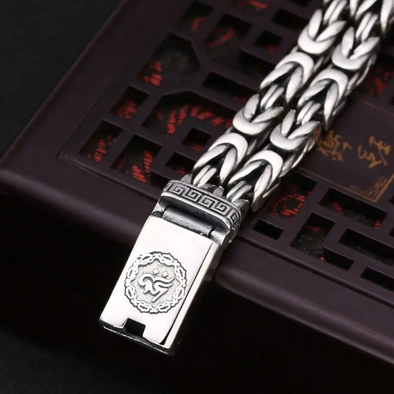 Six-word mantra domineering bracelet - Blade & Thread
