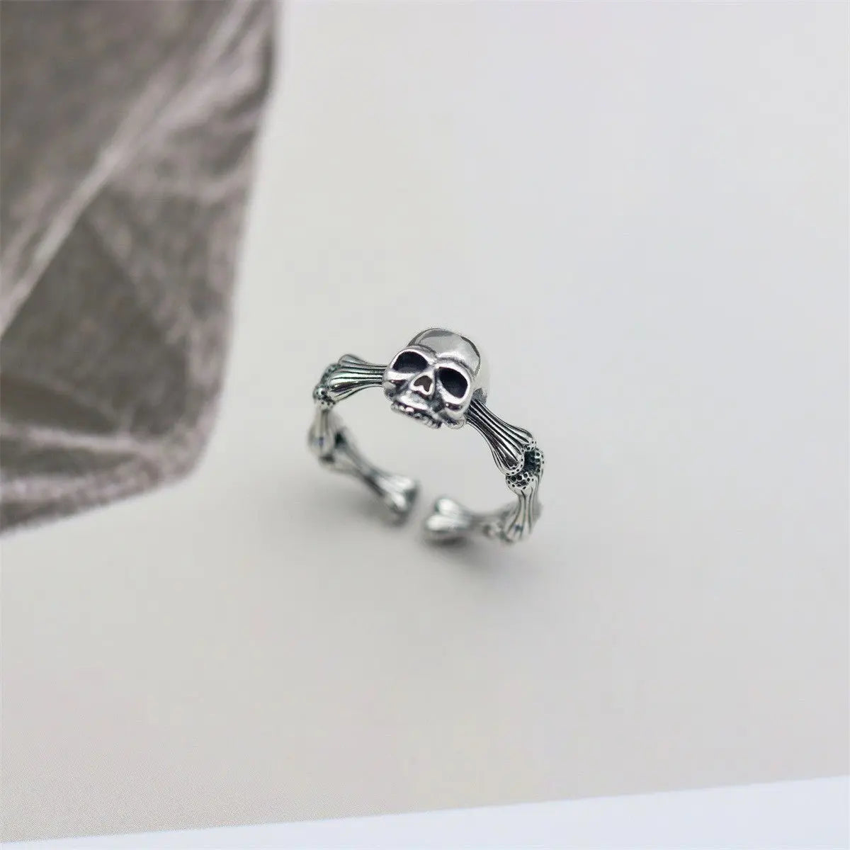 Skull open ring - Blade & Thread