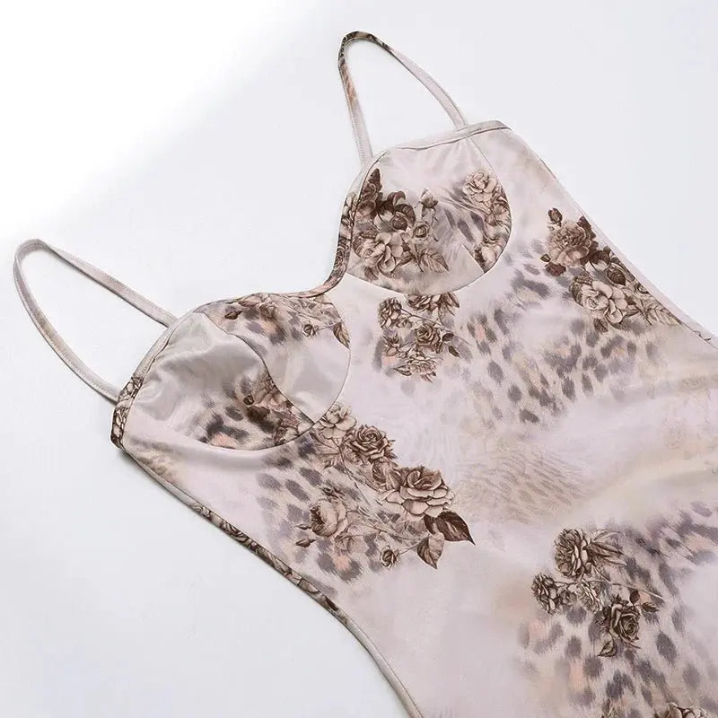 Sleeveless V-neck Backless Bodvcon Printed Spaghetti Strap Dress - Blade & Thread