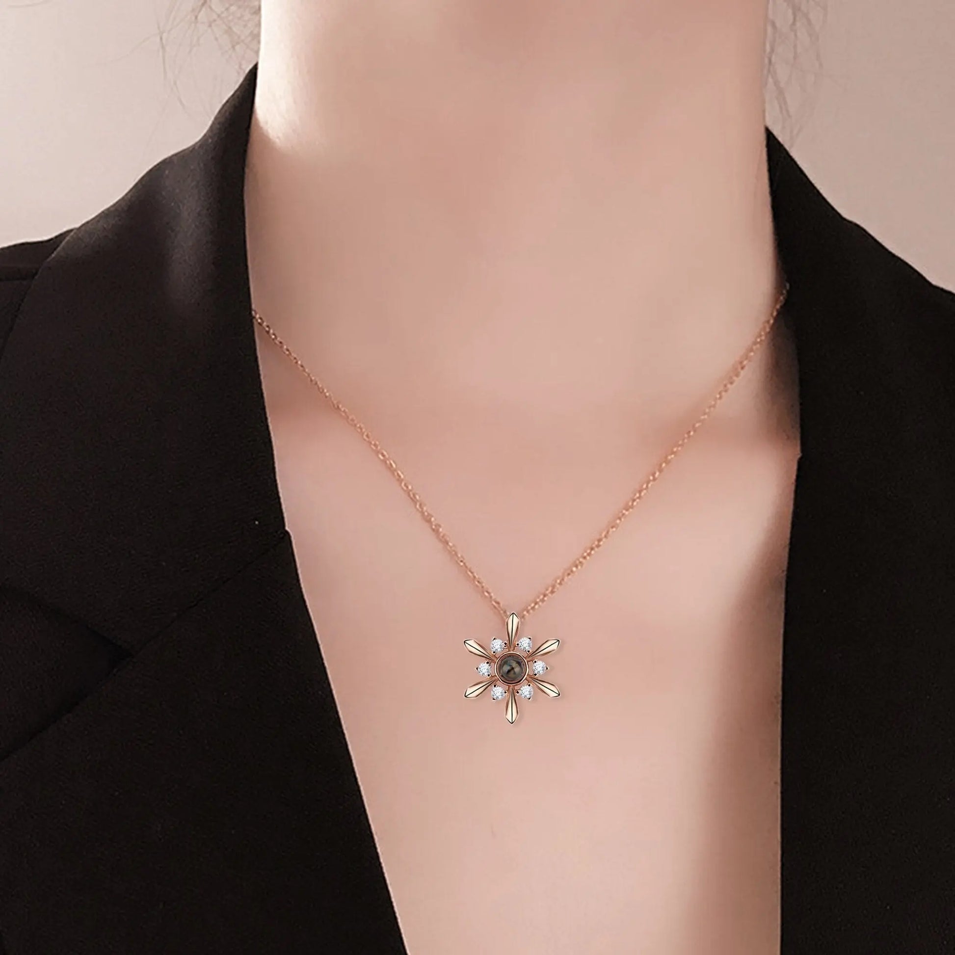 Snowflake Shaped Projection Necklace Photo Charming Jewelry Memorial Gifts - Blade & Thread