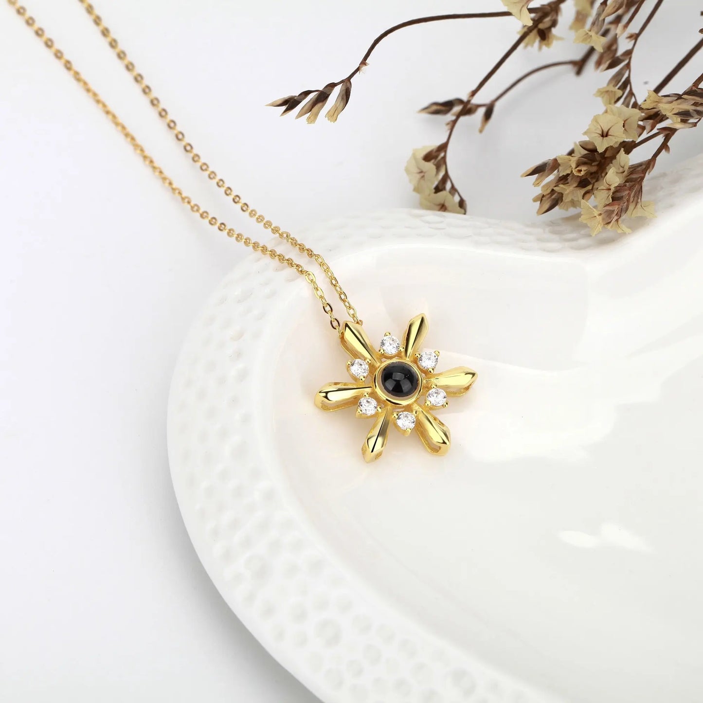 Snowflake Shaped Projection Necklace Photo Charming Jewelry Memorial Gifts - Blade & Thread