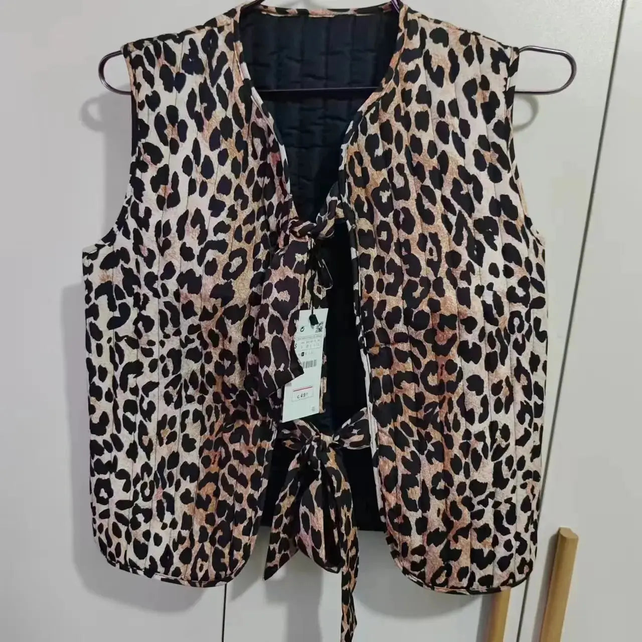 Spring/Summer V-neck Bow Decoration Fashion Leopard Pattern Vest - Blade & Thread