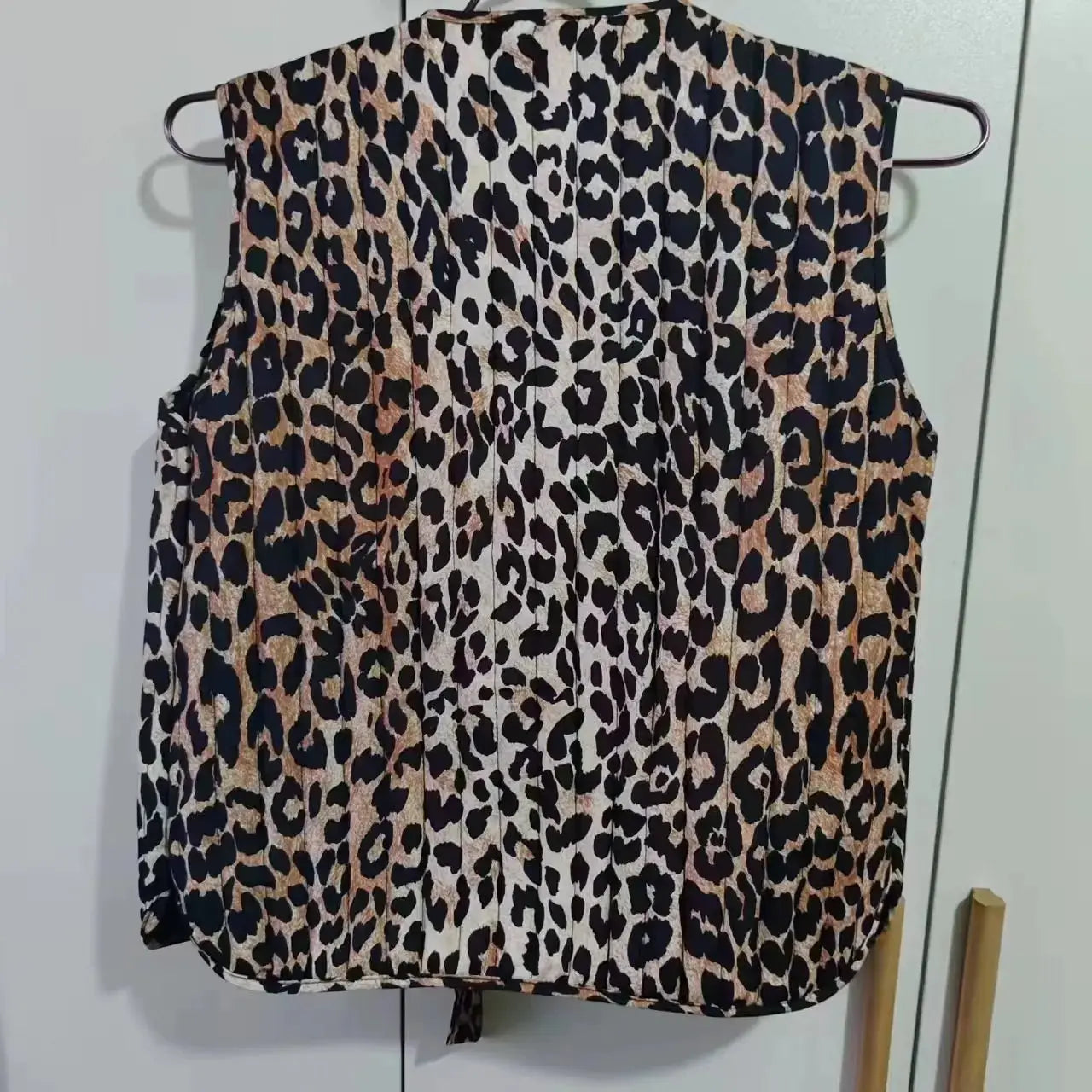 Spring/Summer V-neck Bow Decoration Fashion Leopard Pattern Vest nowadaysfashion