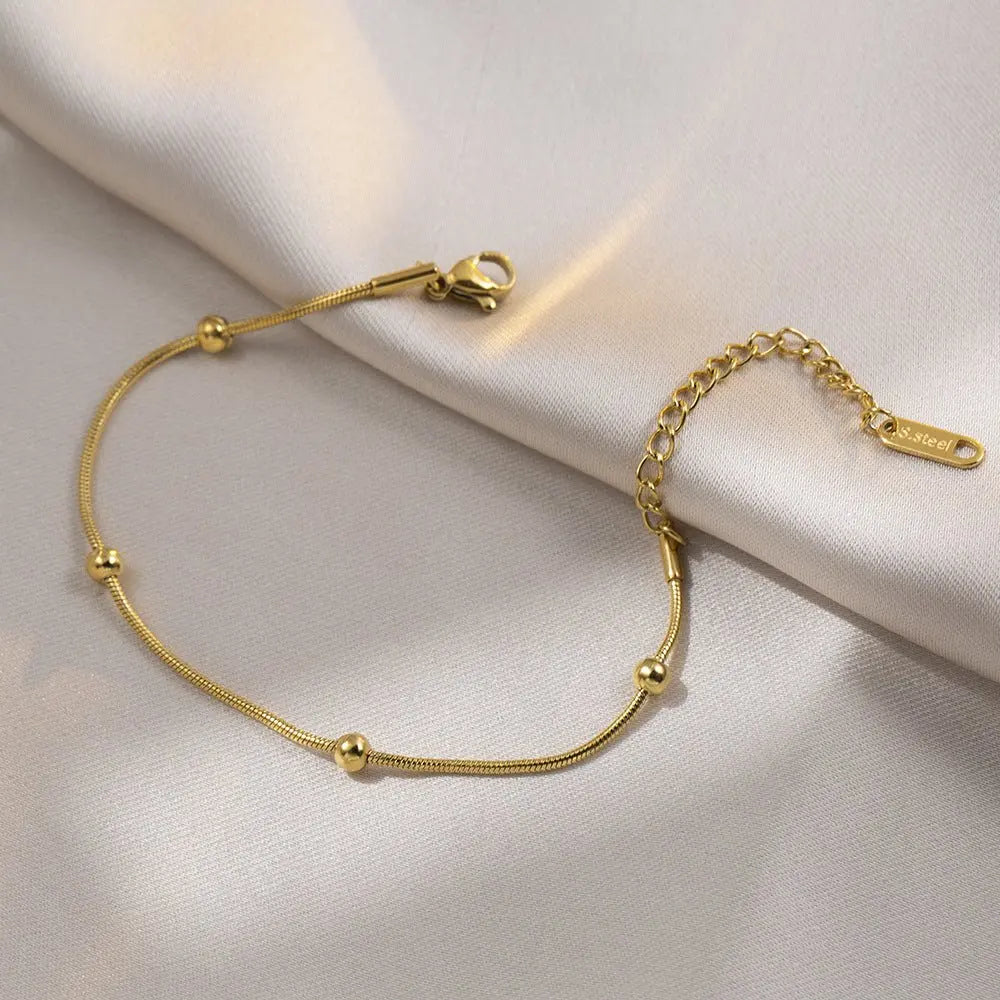 Stainless steel simple round bead bracelet - Blade & Thread