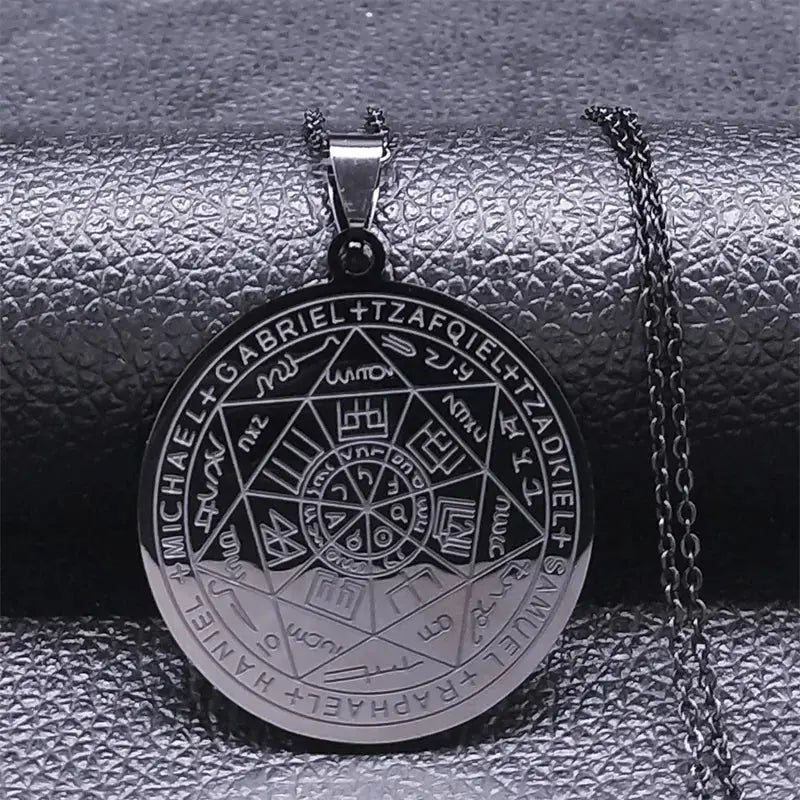 talisman necklace collar - Blade & Thread