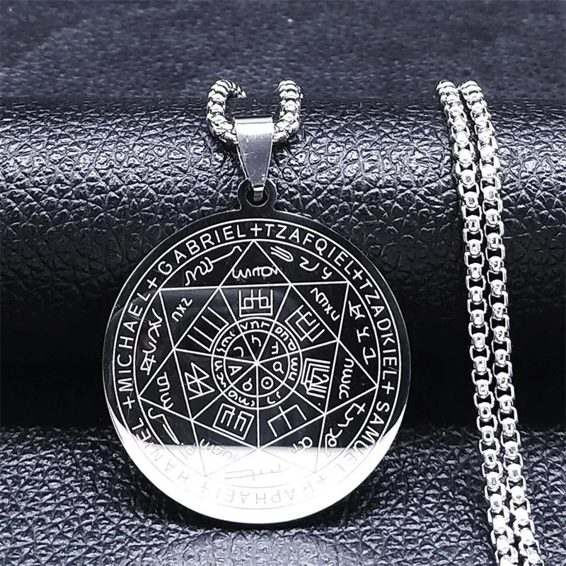 talisman necklace collar - Blade & Thread
