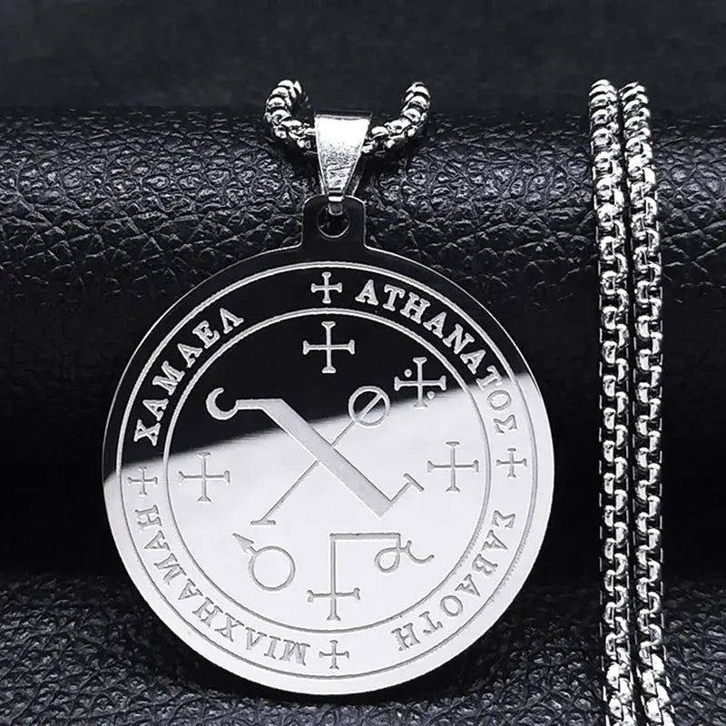 talisman necklace collar - Blade & Thread
