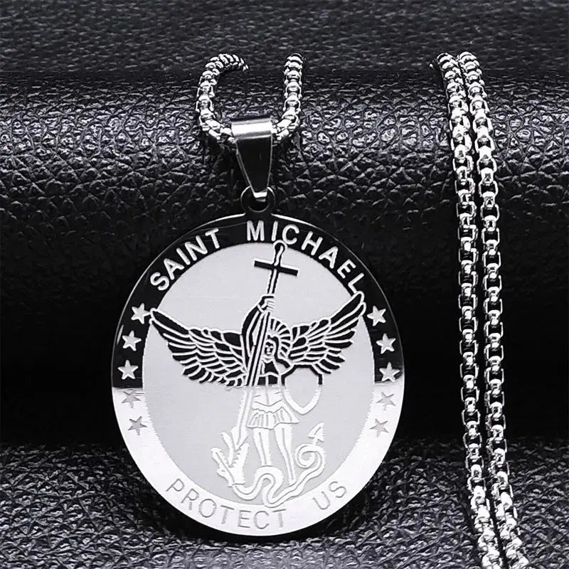 talisman necklace collar - Blade & Thread