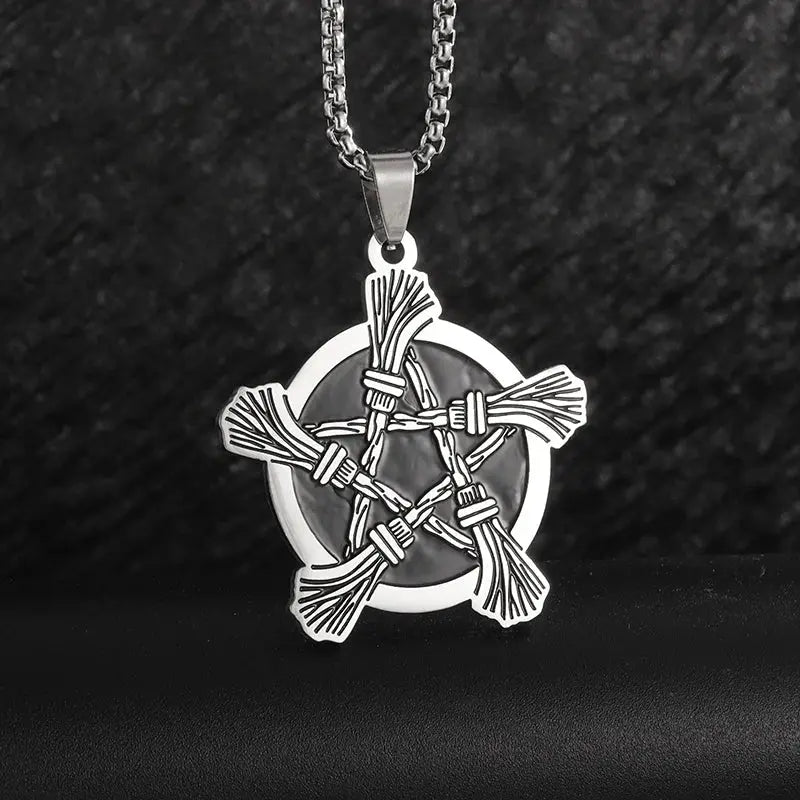 talisman necklace - Blade & Thread