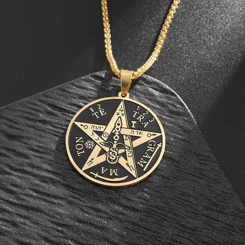 talisman necklace - Blade & Thread