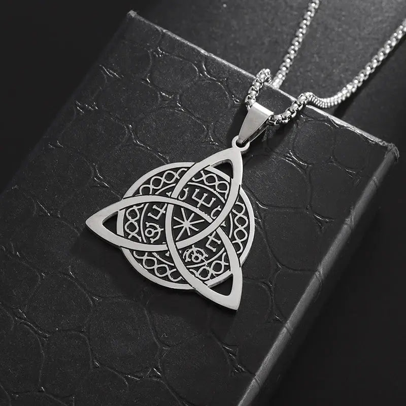 talisman necklace - Blade & Thread
