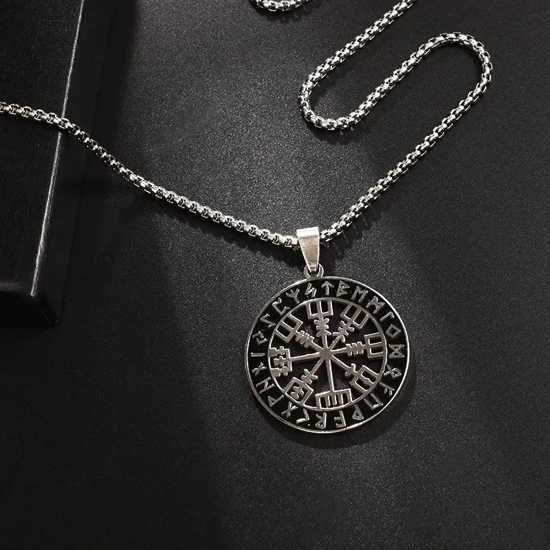 talisman necklace - Blade & Thread