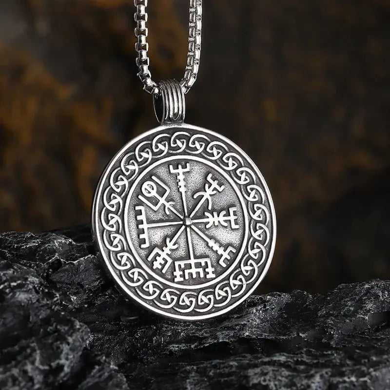 talisman necklace - Blade & Thread