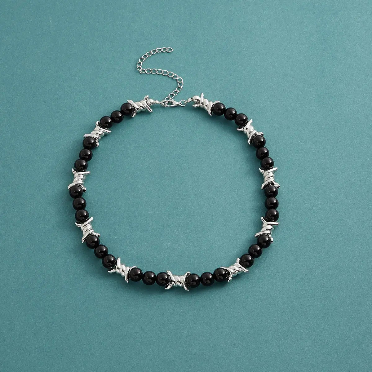 thorn black pearl white pearl necklace - Blade & Thread