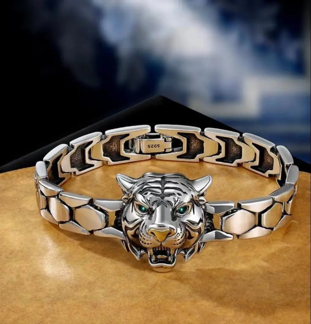 Tiger head domineering bracelet - Blade & Thread