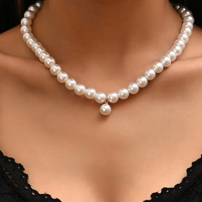 Trend Jewelry Wedding Big Pearl Necklace For Women Fashion White Imitation Pearl Choker - Blade & Thread