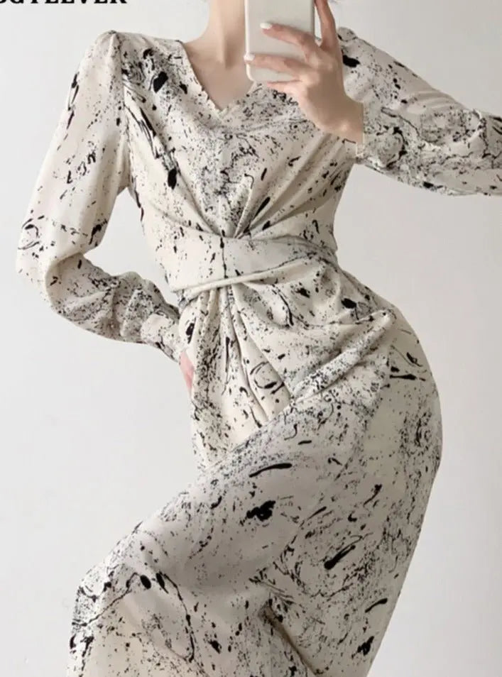 V-neck Long Sleeve Printed Dress Slim Waist Lace-up Split Midi Dress vestidos - Blade & Thread