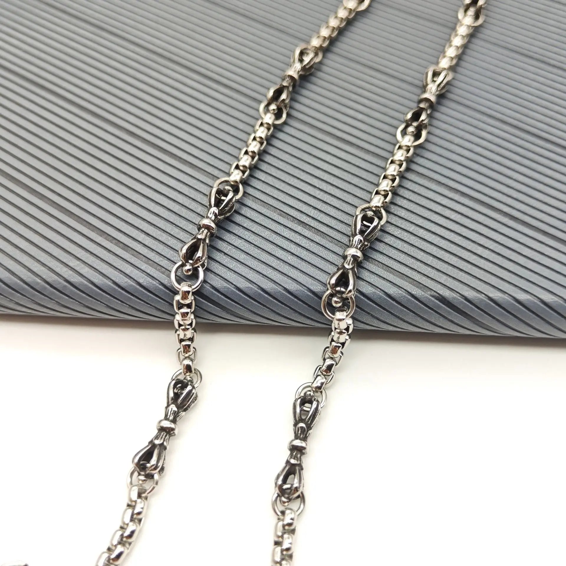 Vajra stainless steel retro simple bracelet - Blade & Thread