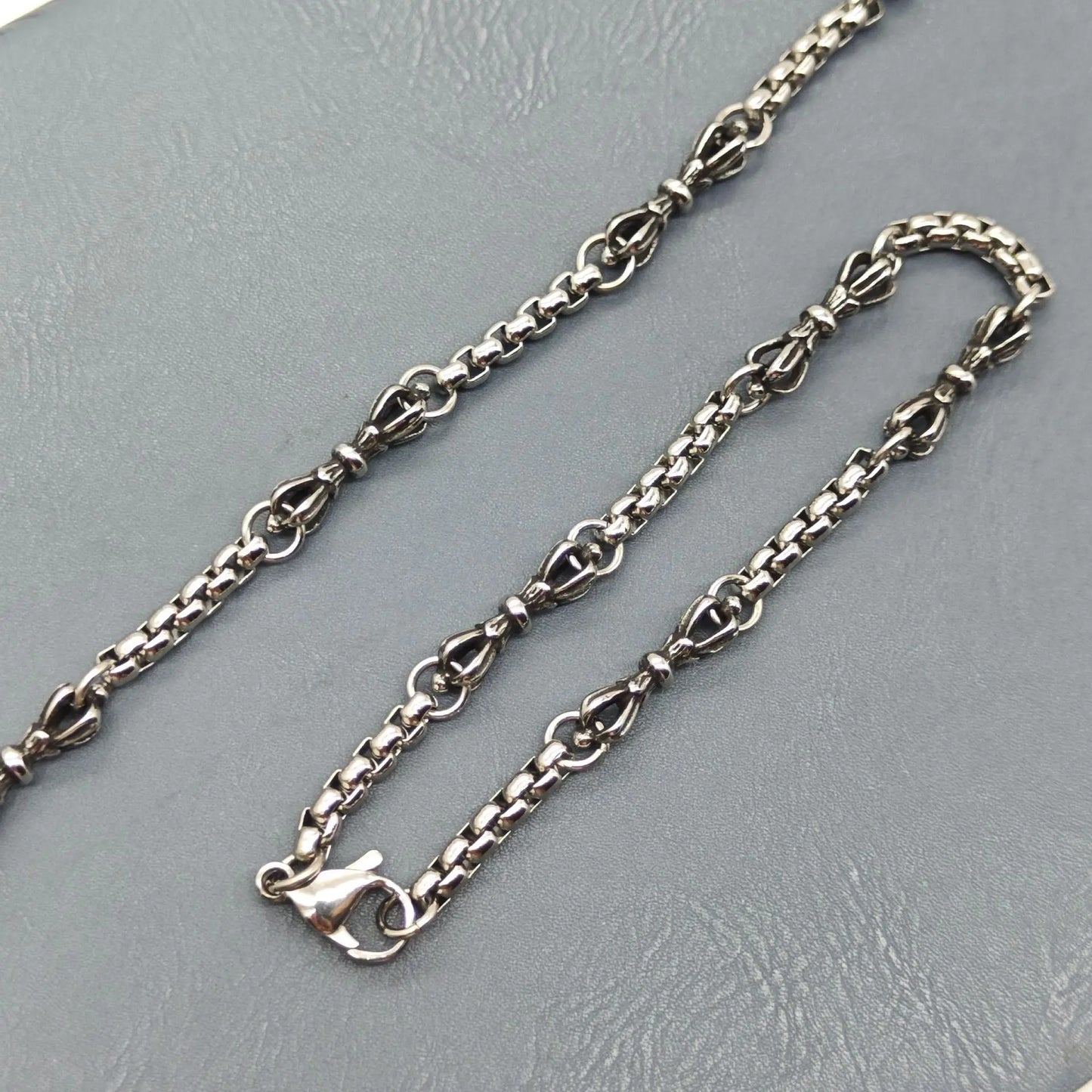 Vajra stainless steel retro simple bracelet - Blade & Thread
