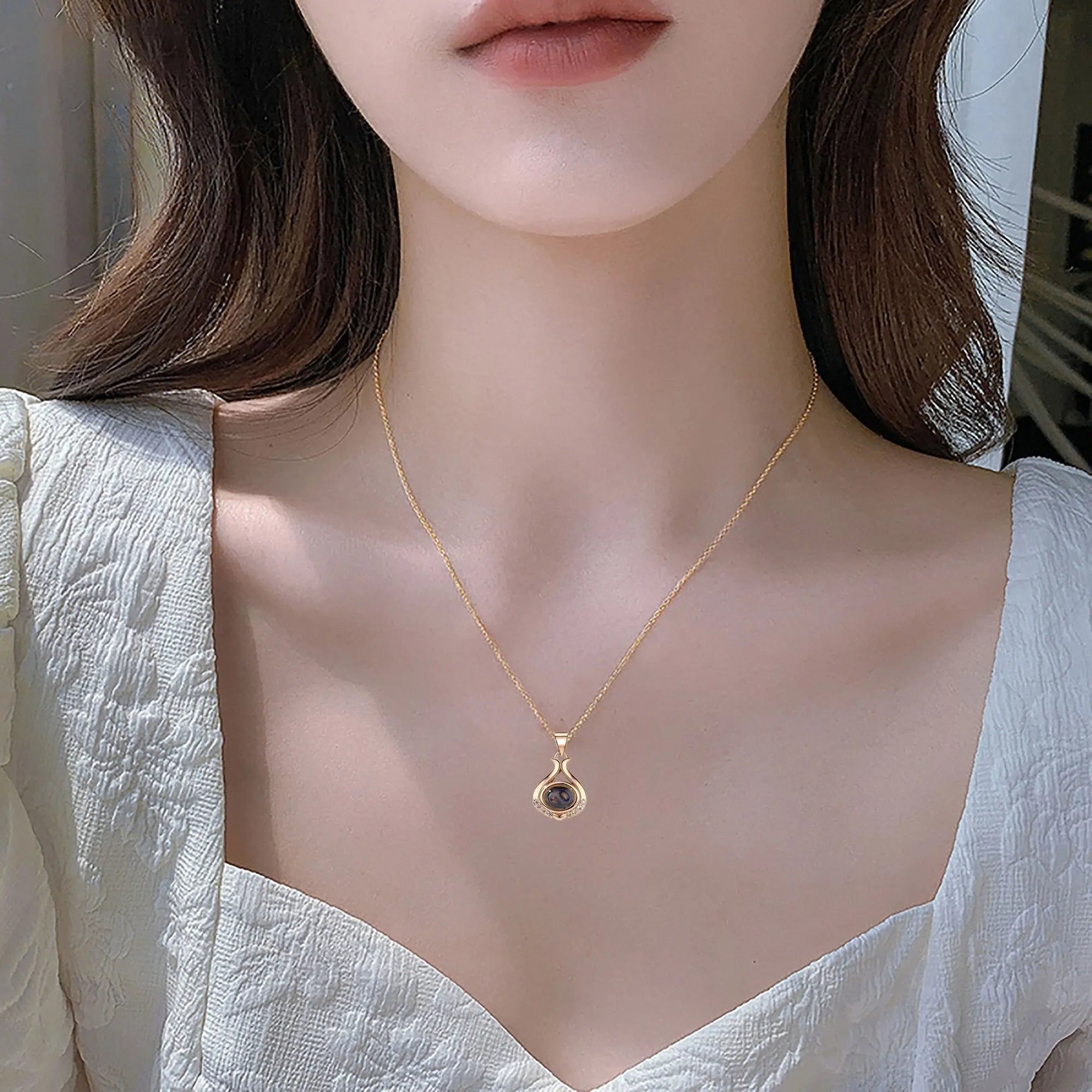 Valentine's Day Gift Photo Custom Simple flower Shaped Projection Necklace nowadaysfashion