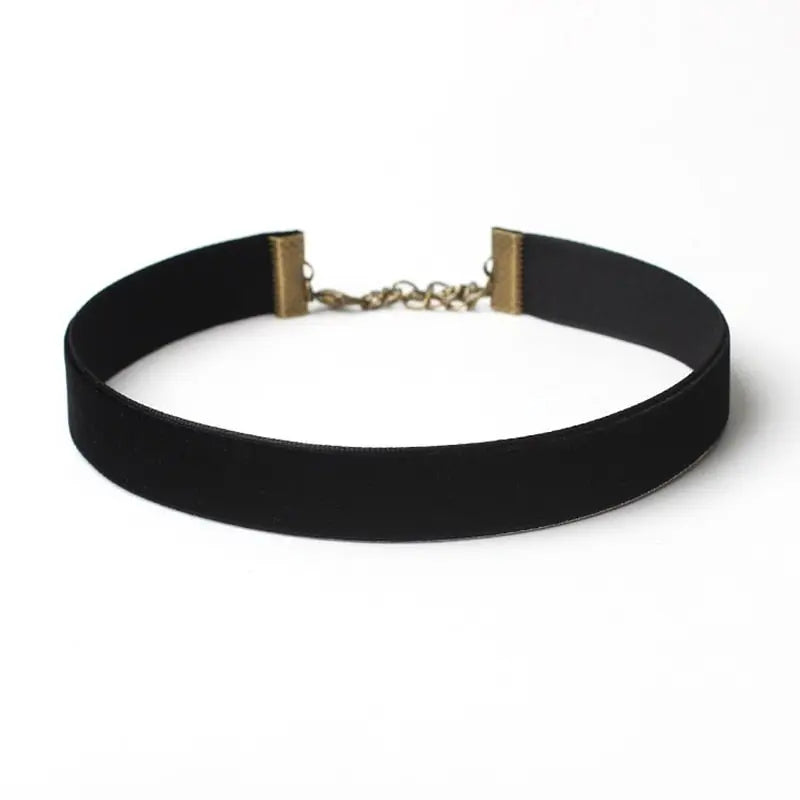 Velvet Choker Necklace for Women Lace Necklace with Pendants Gothic Girl Neck Jewelry - Blade & Thread