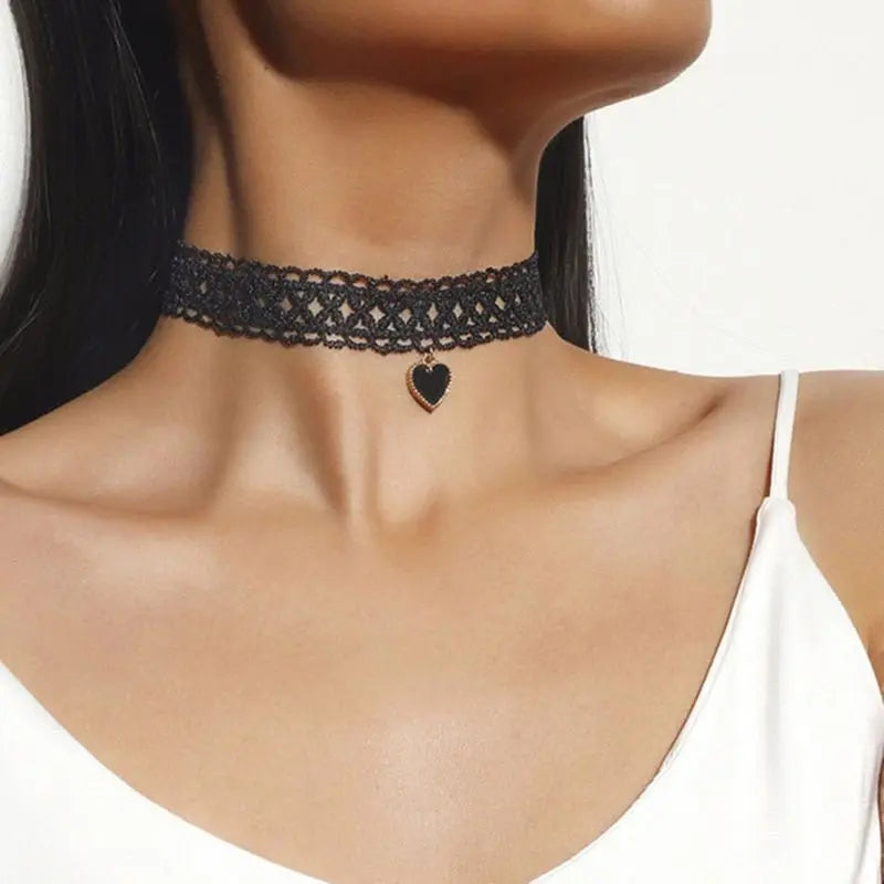 Velvet Choker Necklace for Women Lace Necklace with Pendants Gothic Girl Neck Jewelry - Blade & Thread