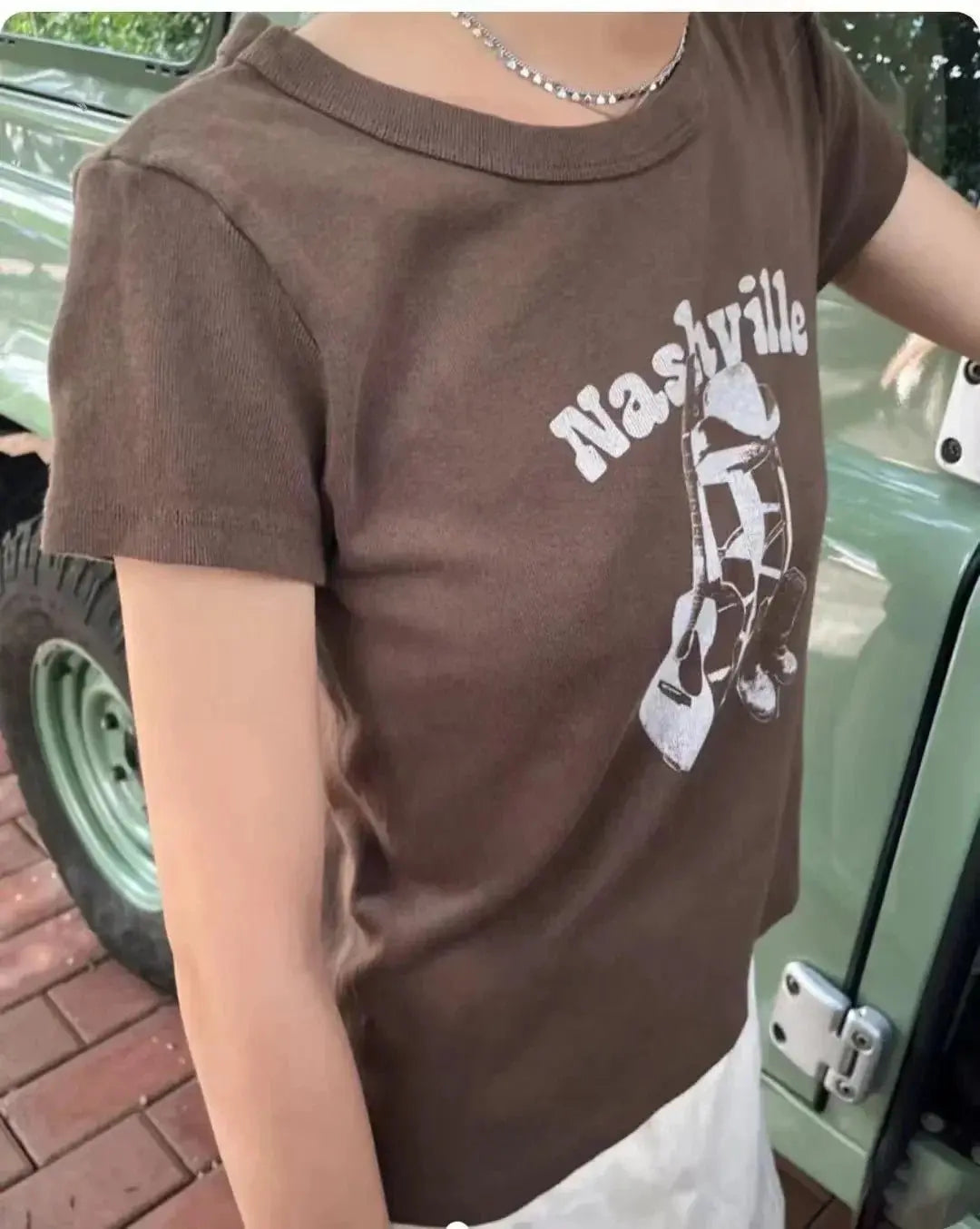Vintage Brown Guitar Print Slim Tee Tops Women - Blade & Thread