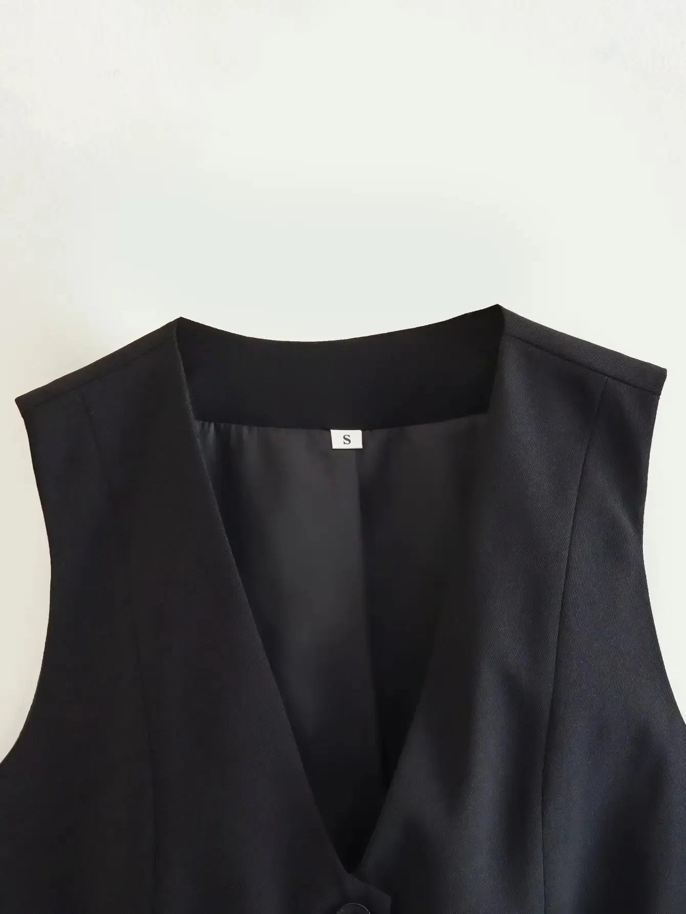 Vintage V Neck Sleeveless Female Outerwear White Chic Vests - Blade & Thread