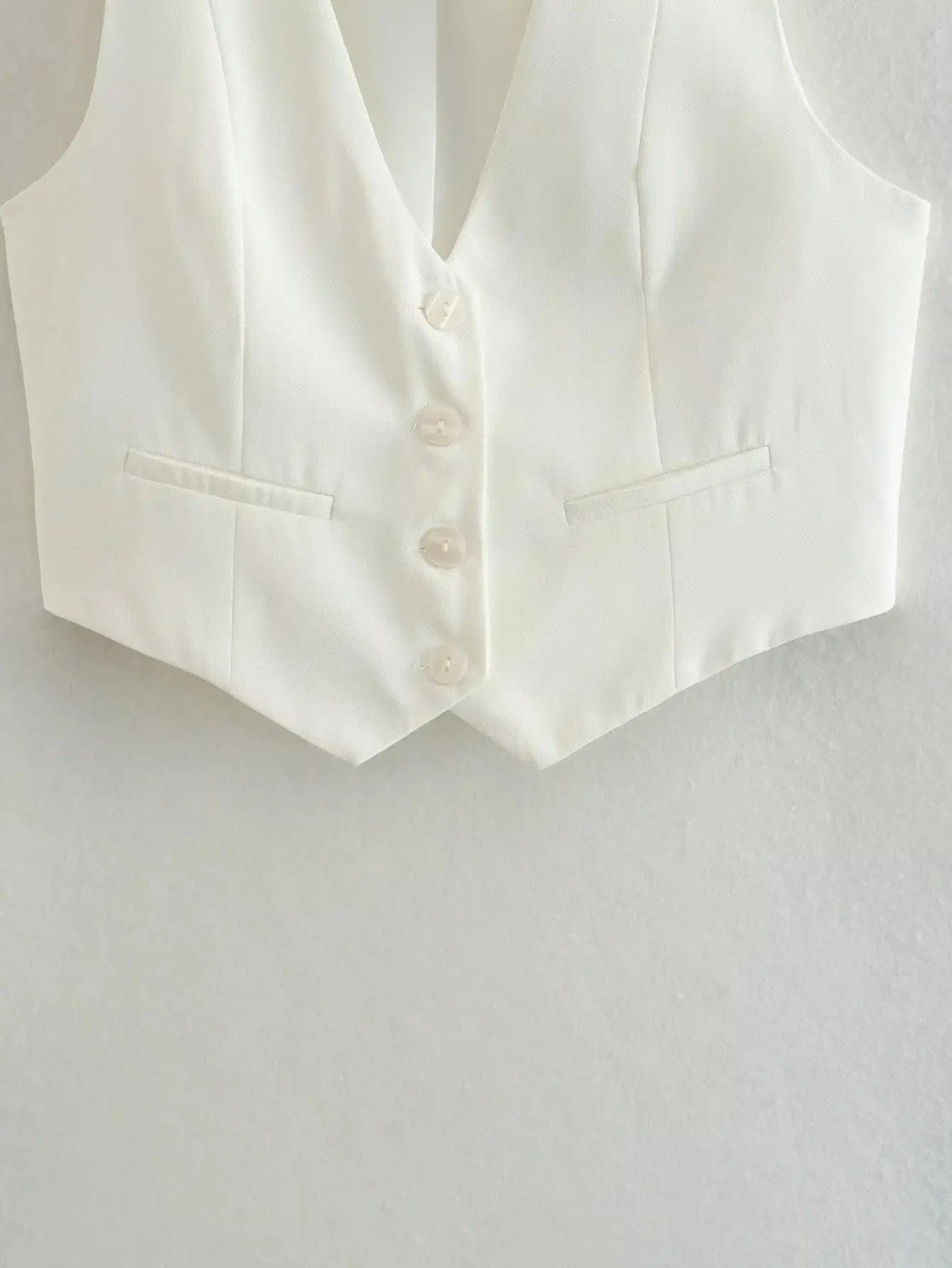 Vintage V Neck Sleeveless Female Outerwear White Chic Vests - Blade & Thread