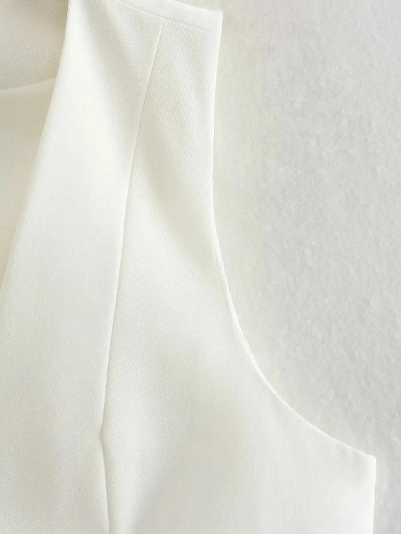 Vintage V Neck Sleeveless Female Outerwear White Chic Vests - Blade & Thread