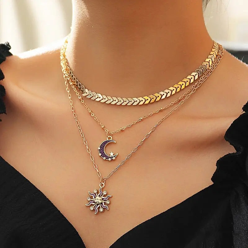 Water-wave Pearl Necklace For Women Charming Big Metal Geometric Statement Collar Necklace - Blade & Thread