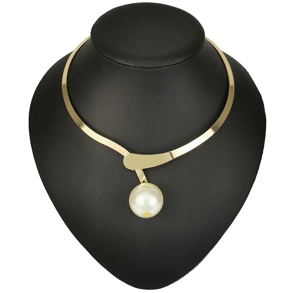 Water-wave Pearl Necklace For Women Charming Big Metal Geometric Statement Collar Necklace - Blade & Thread