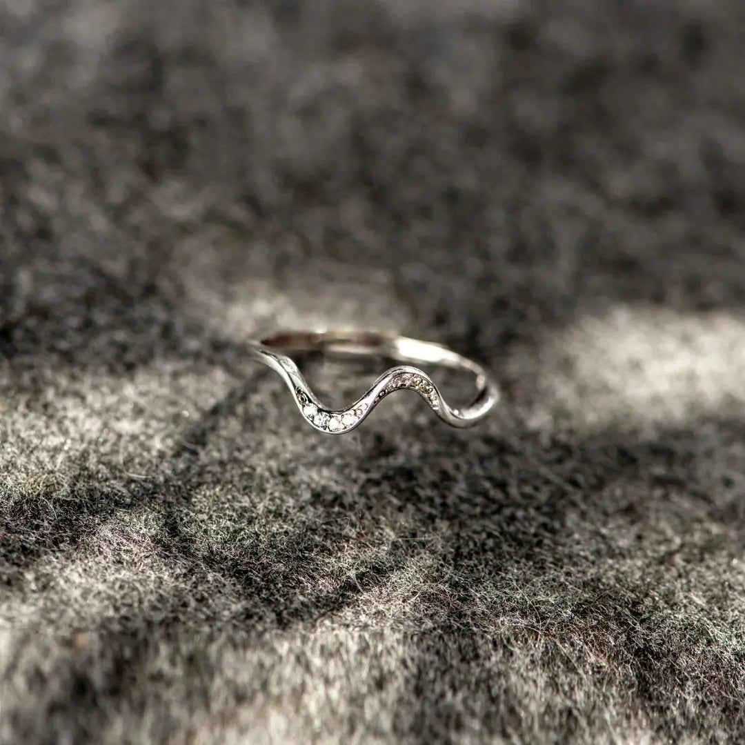Water Wave Silver Ring in Fashion Design - Blade & Thread