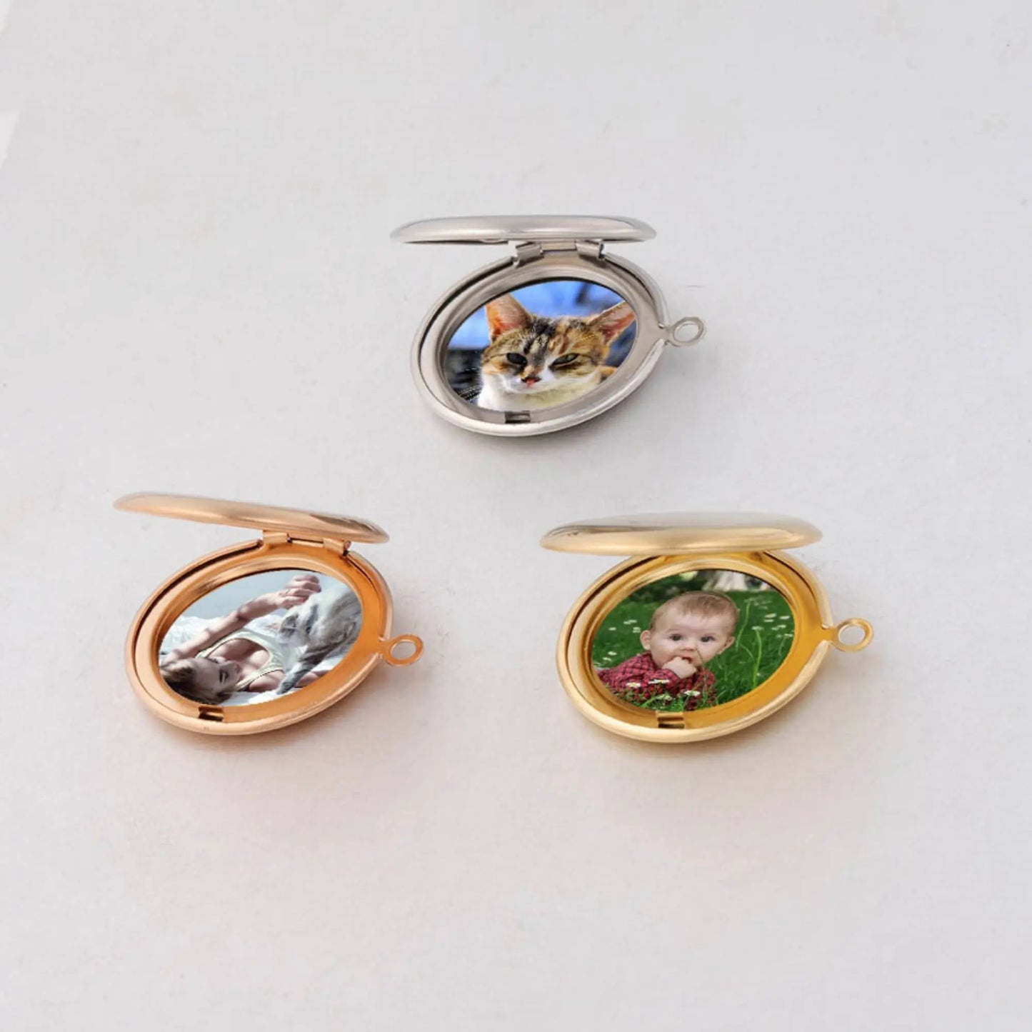 Wedding Gift For Couple Custom Color Photo Round Locket Necklaces Pendant - Blade & Thread