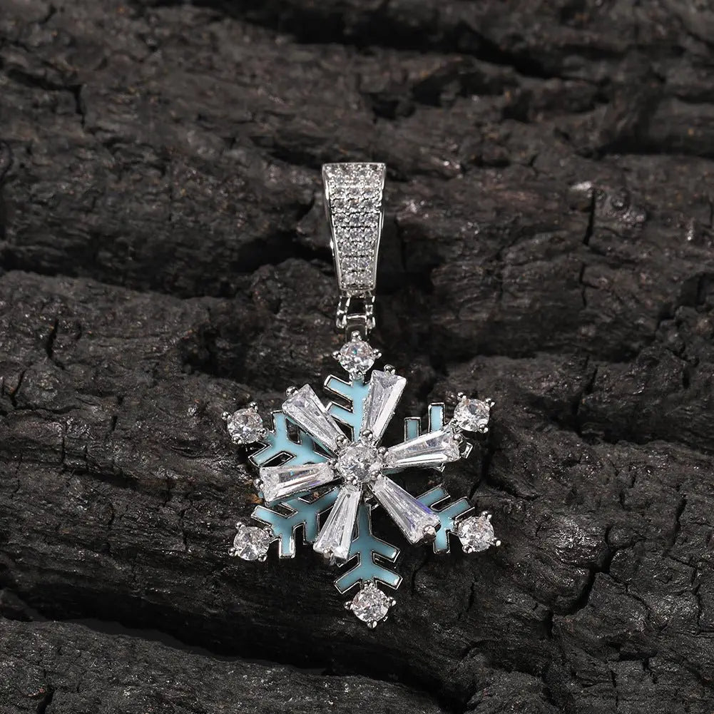 Winter rotating snowflake luminous oil drop pendant - Blade & Thread