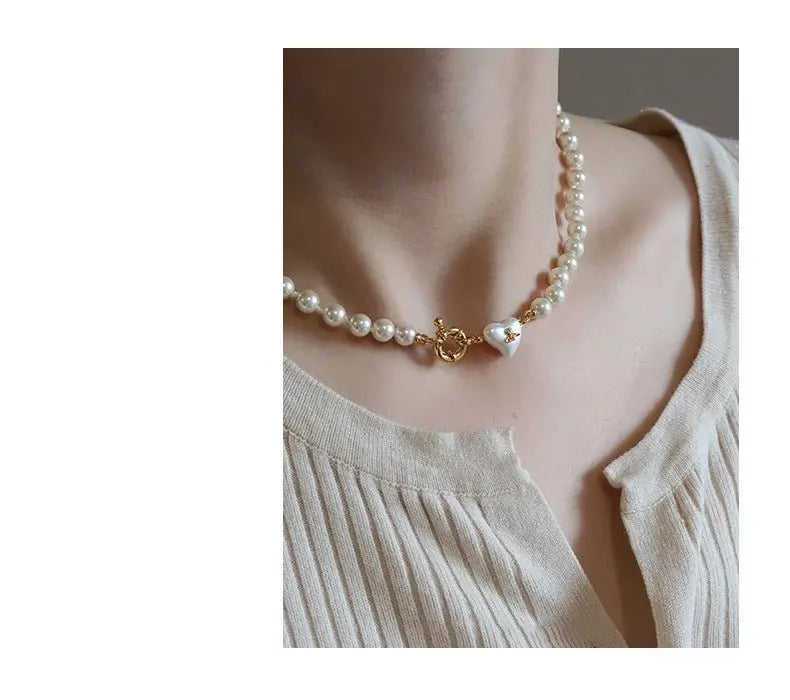 Women's retro heart pearl necklace clavicle chain - Blade & Thread
