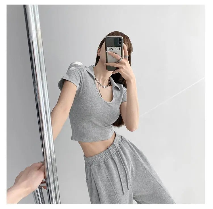 Y2K Tops Women U-shaped Lapel Short Sleeve Tees Summer High Waist Thread Crop Top - Blade & Thread