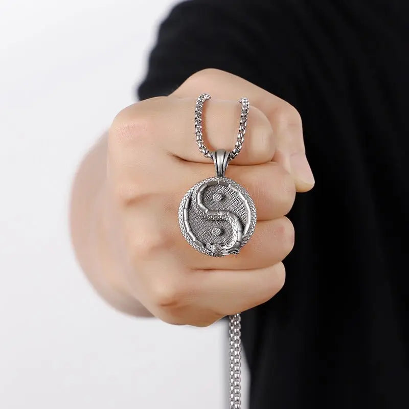 yin & yang necklace - Blade & Thread